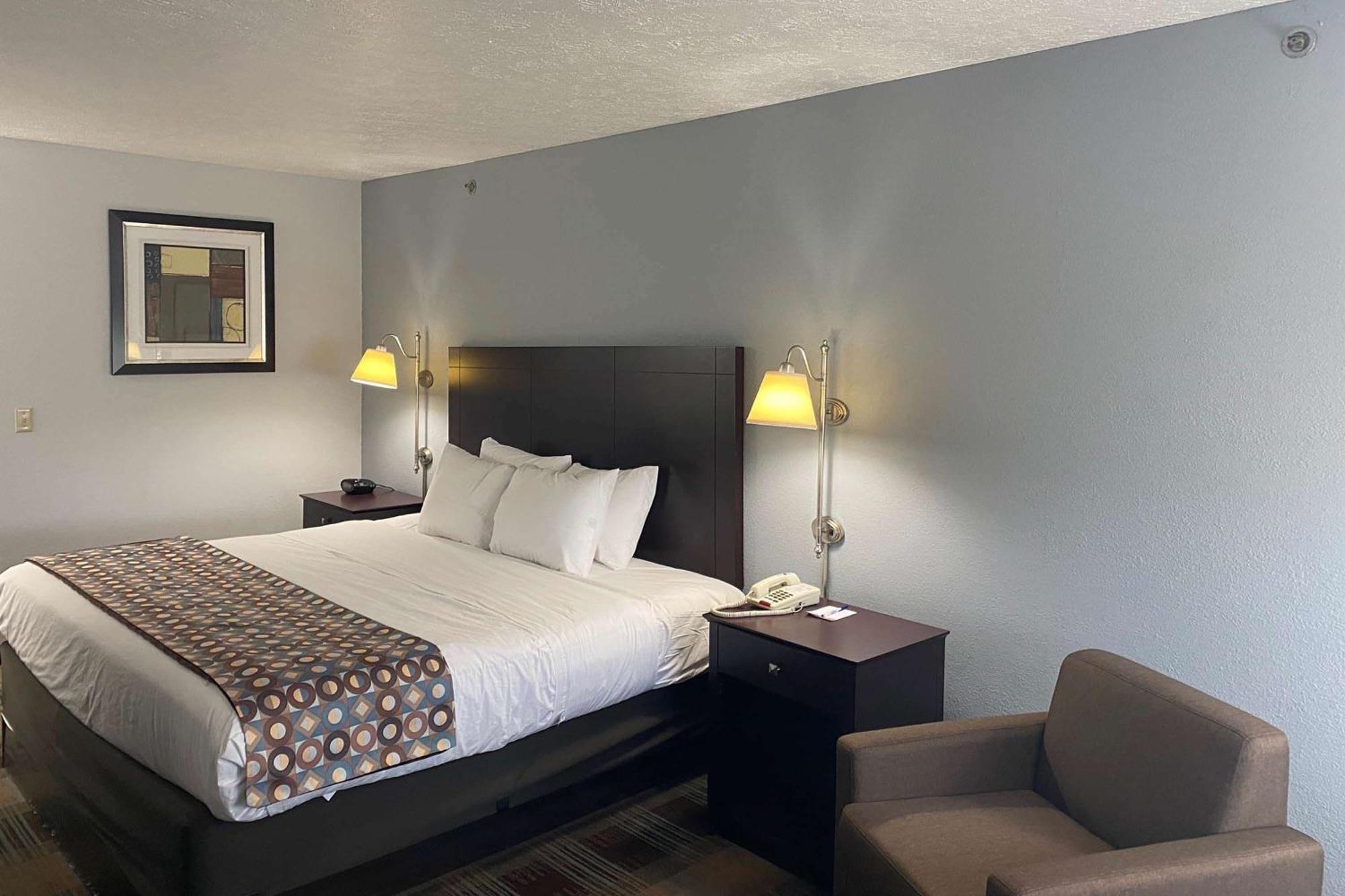 Baymont By Wyndham Danville Il Экстерьер фото