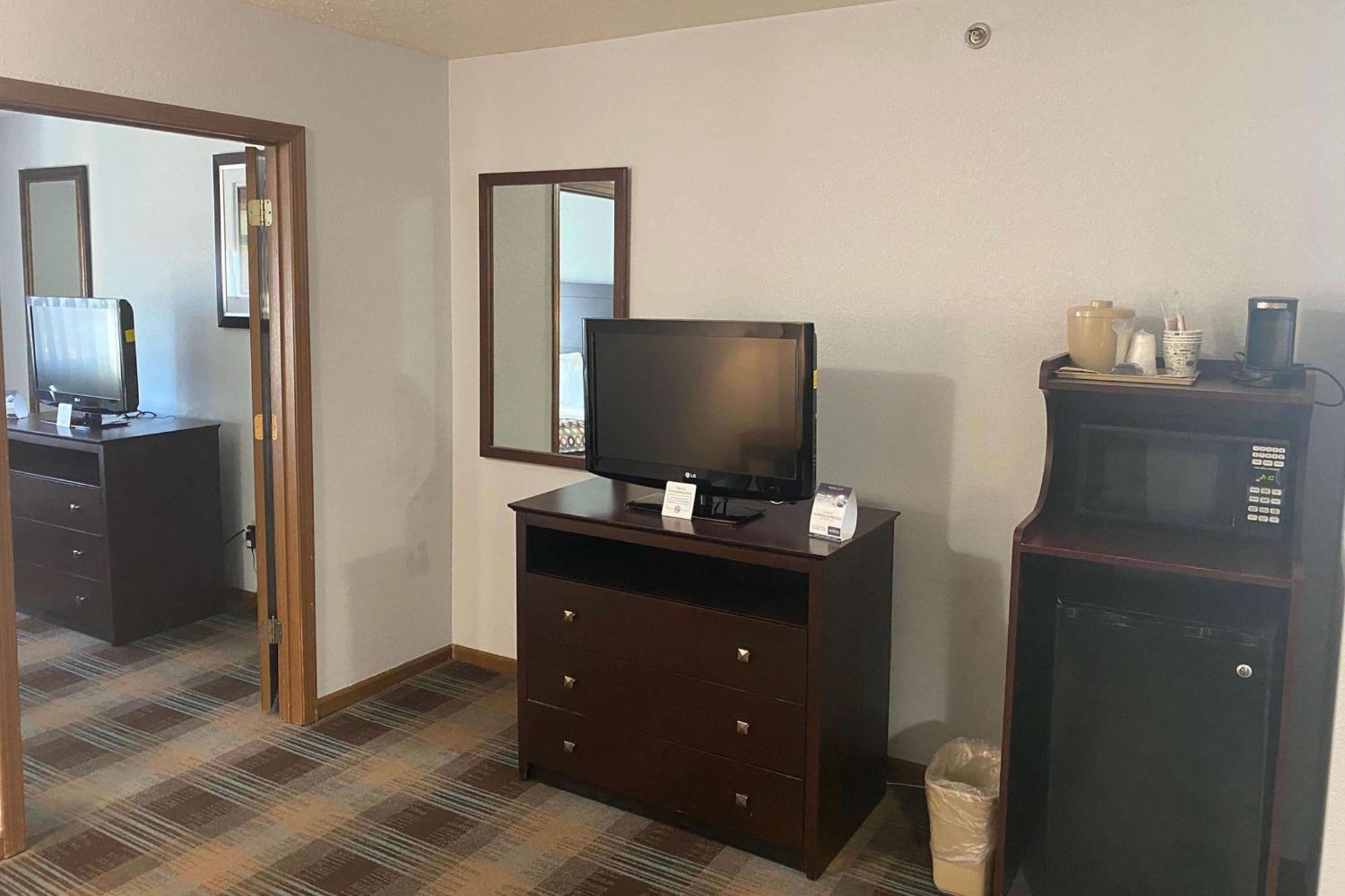 Baymont By Wyndham Danville Il Экстерьер фото