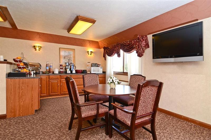 Baymont By Wyndham Danville Il Экстерьер фото