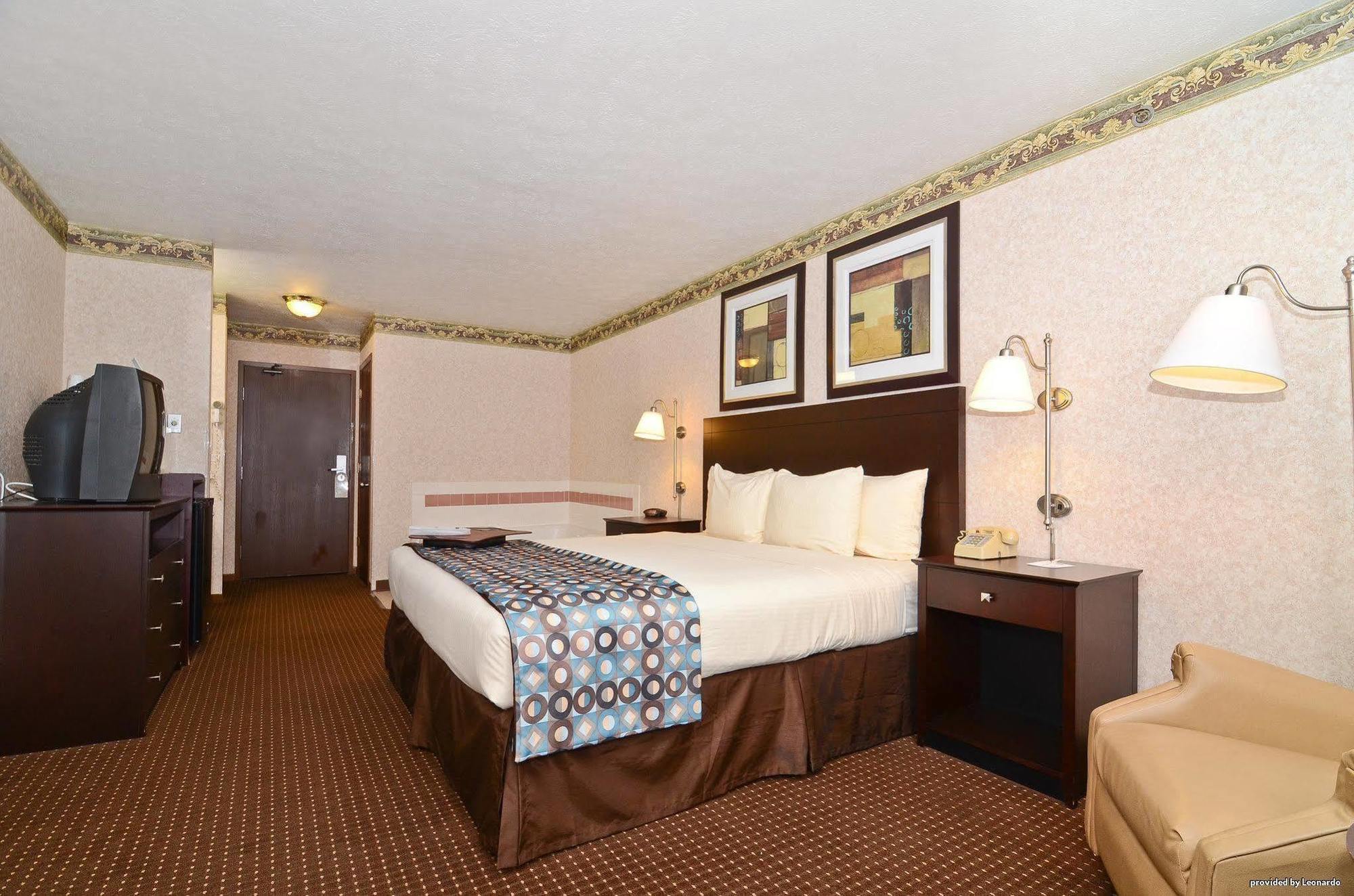 Baymont By Wyndham Danville Il Экстерьер фото