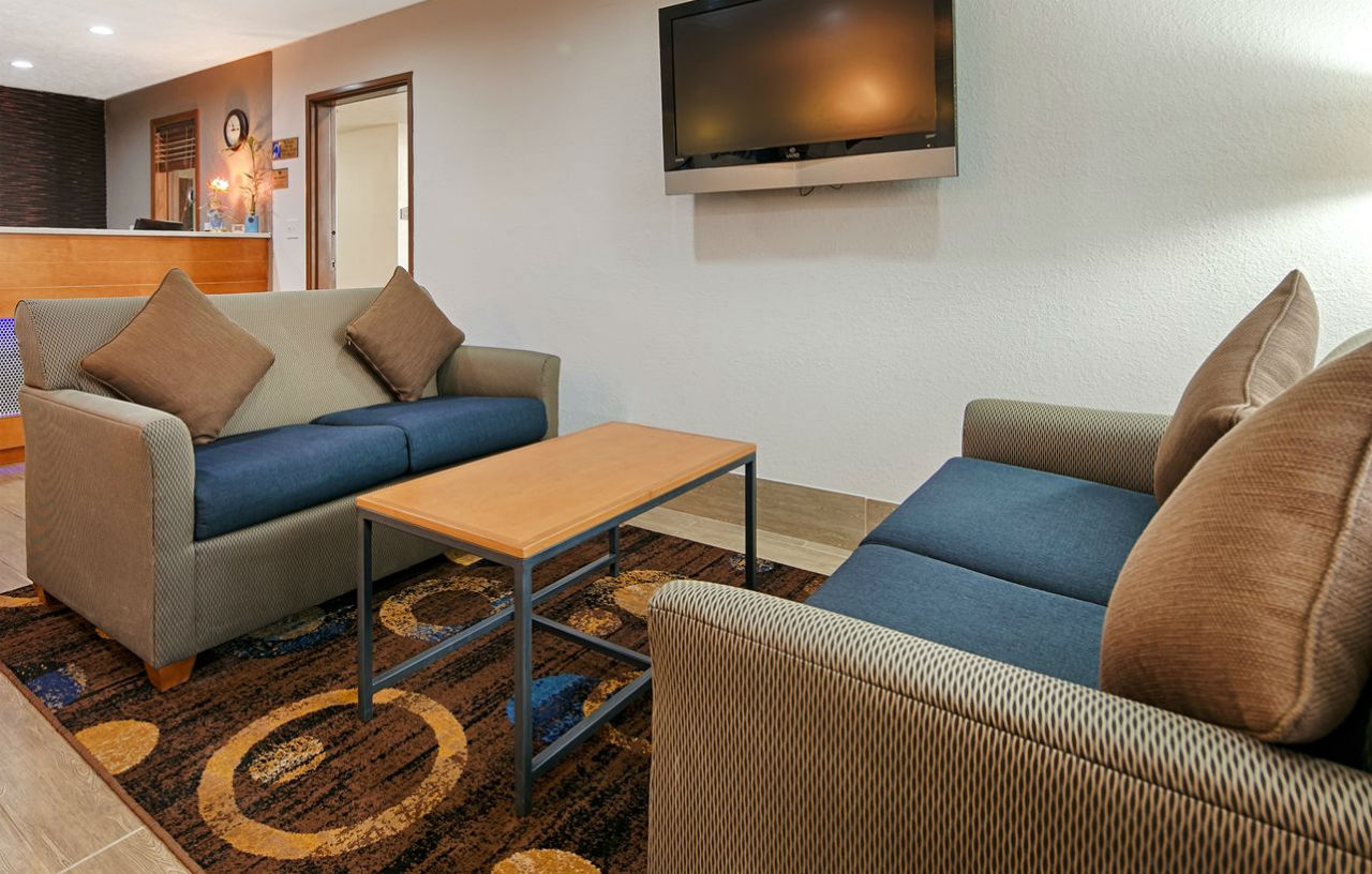 Baymont By Wyndham Danville Il Экстерьер фото